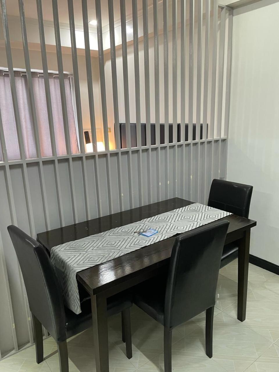 Cozy 2-Bedroom At South Of Market Soma Bgc Near Sm Aura, Market! Market! & Bonifacio High Street Тагиг Экстерьер фото