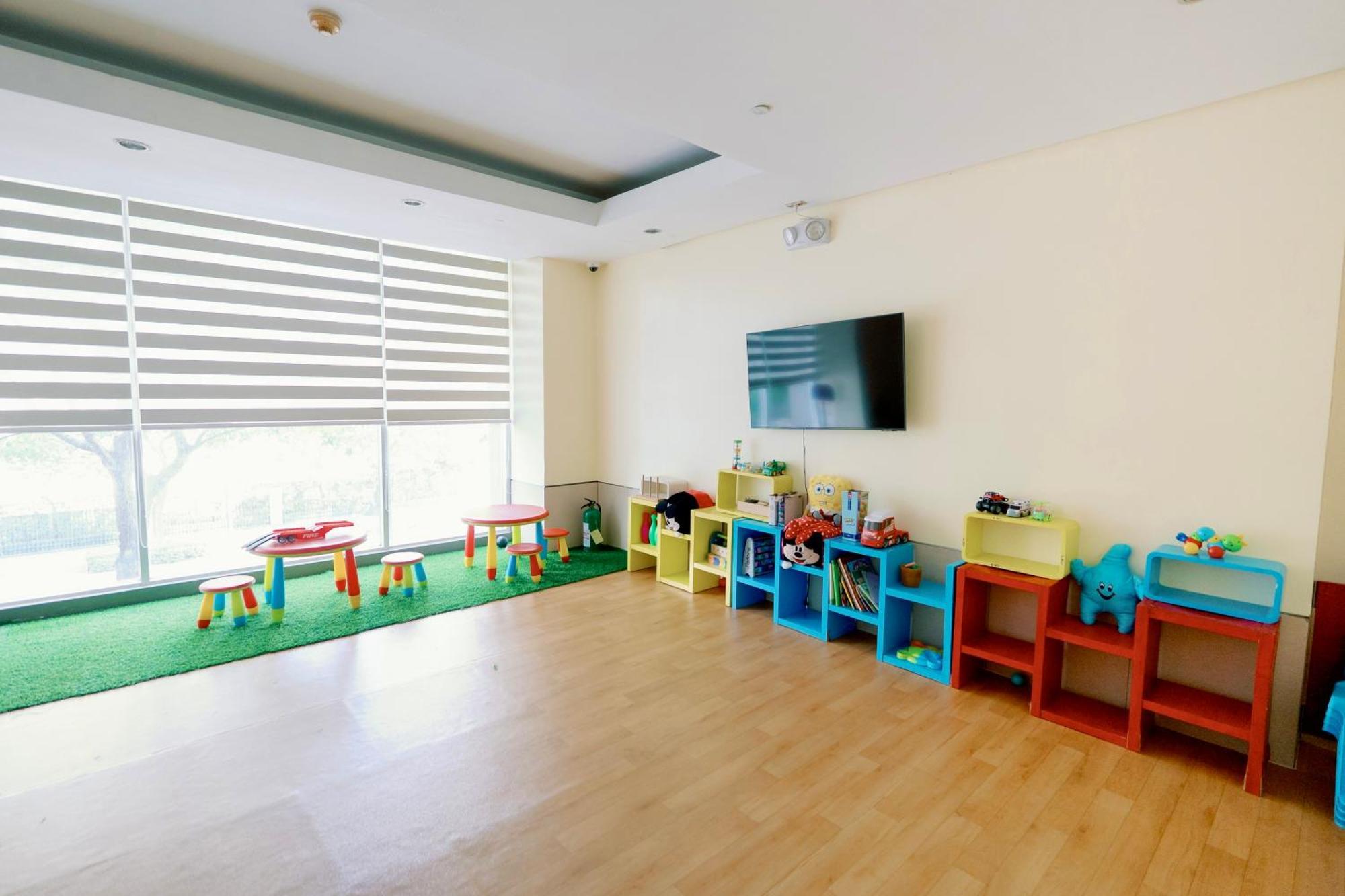 Cozy 2-Bedroom At South Of Market Soma Bgc Near Sm Aura, Market! Market! & Bonifacio High Street Тагиг Экстерьер фото