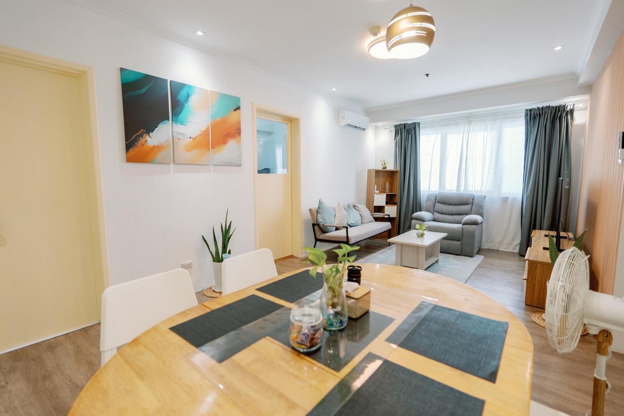 Cozy 2-Bedroom At South Of Market Soma Bgc Near Sm Aura, Market! Market! & Bonifacio High Street Тагиг Экстерьер фото