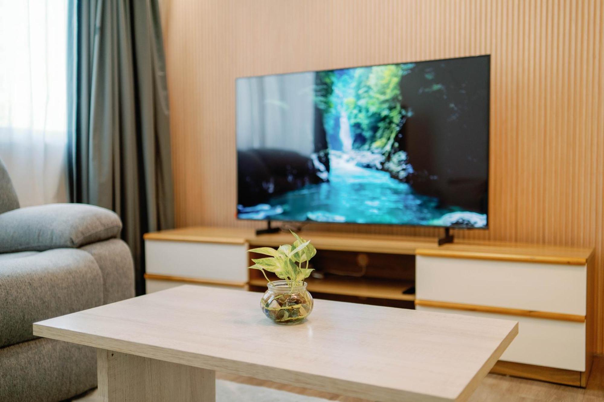 Cozy 2-Bedroom At South Of Market Soma Bgc Near Sm Aura, Market! Market! & Bonifacio High Street Тагиг Экстерьер фото